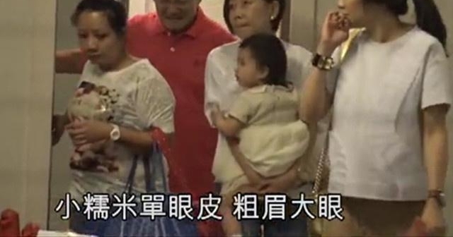 郭晶晶女儿像奶奶,杨幂女儿粗眉大眼似爷爷刘丹