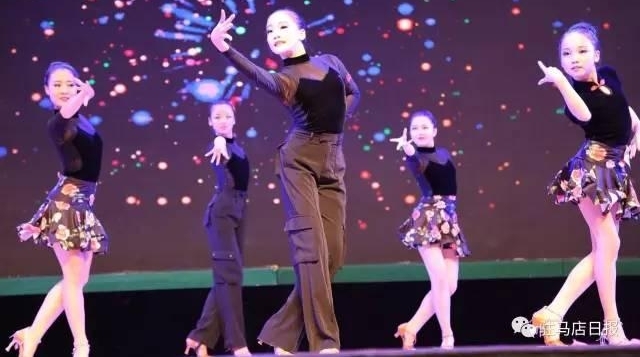 ȫе㳡¯ͼϮдפΧۣ