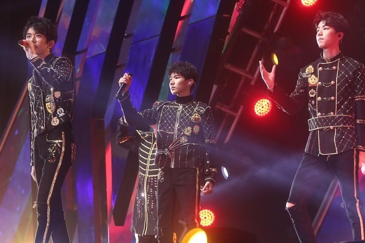 TFBOYSݳ赸سϮ˿ƲҪ۰