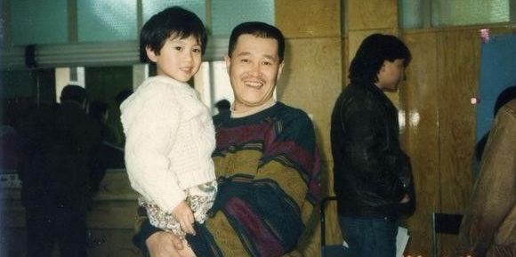 他因好声音走红,睡8名粉丝还有一位怀孕3次,如今落魄令人心酸