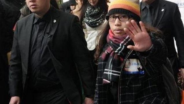 明星出行保镖需要几十个,张一山都蒙圈了,周润发单枪匹马逛菜市