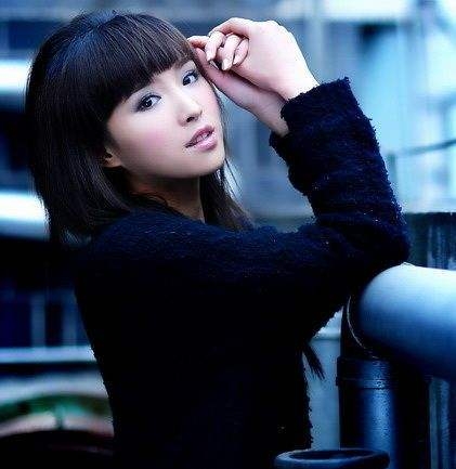 张扬果儿走光照流出 张杨果而老公是谁