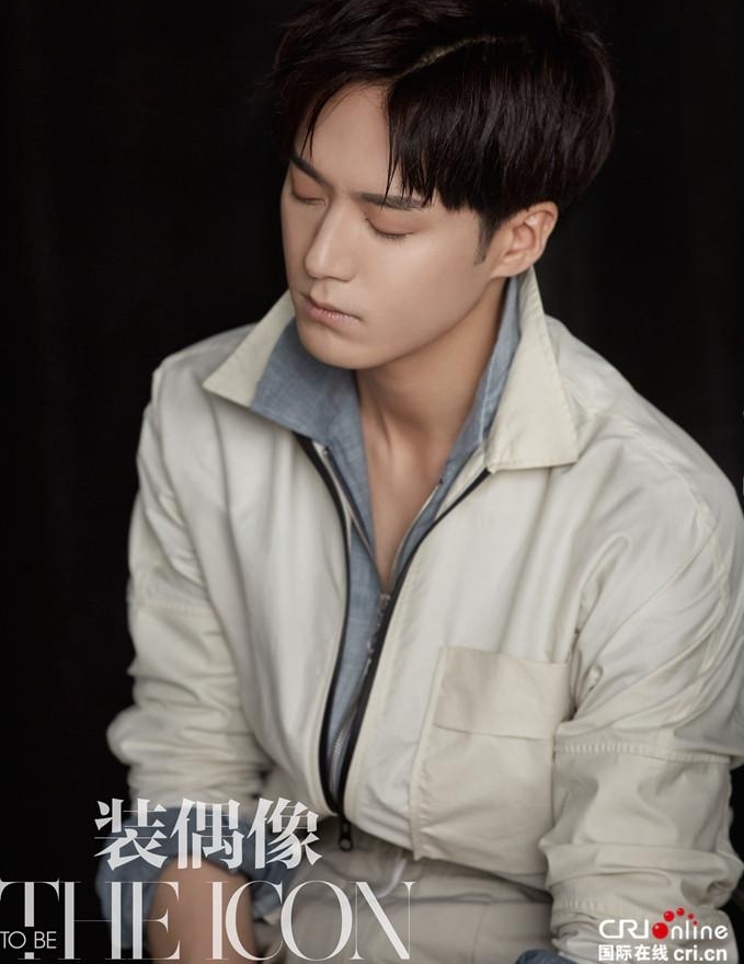 茅子俊曝写真大片 优雅酷帅尽显反转魅力