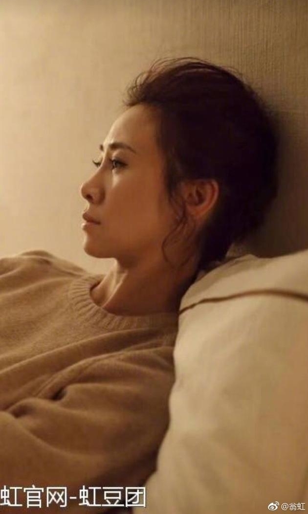 翁虹爱车遭遇台风被毁 提醒大家出行注意安全