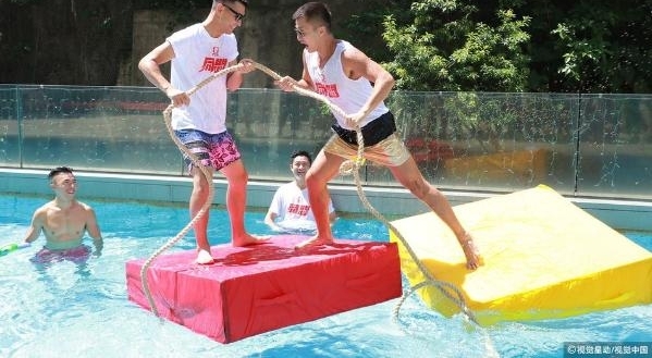 胡定欣姚子羚"水上激斗" 陈展鹏坦承与单文柔恋情