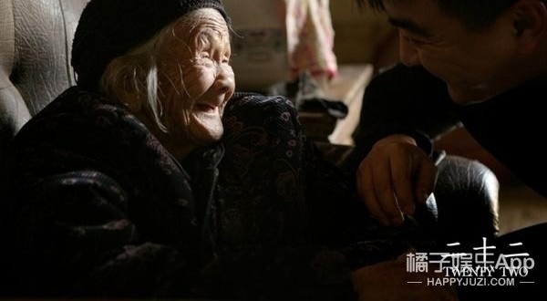 这部连片尾曲都催人泪下的《二十二》,竟然有人看笑了?!