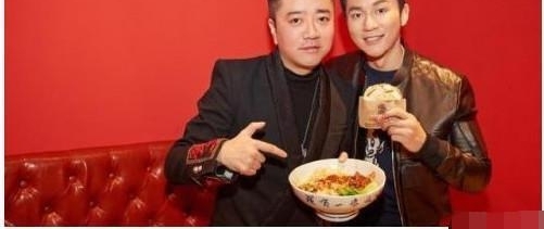 郑爽的炸鸡店价格亲民还被砸?baby家两杯奶昔却卖到上百块!