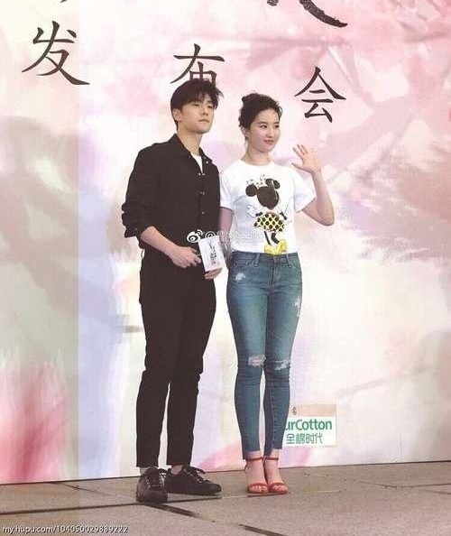 刘亦菲发布会胖到120斤?网友喊话求天仙减肥