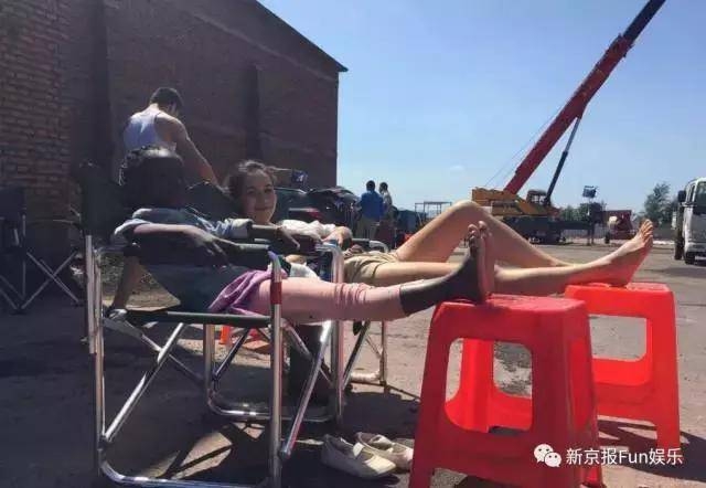 ս2Ů¬Ϊ⾩ˣѪò⳰Ц