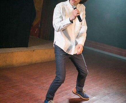 曾因一首神曲红遍全国惹争议,后开个唱却只来了7位观众好凄凉!