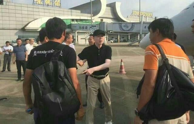 冯小刚大导演来瓷都景德镇采风啰