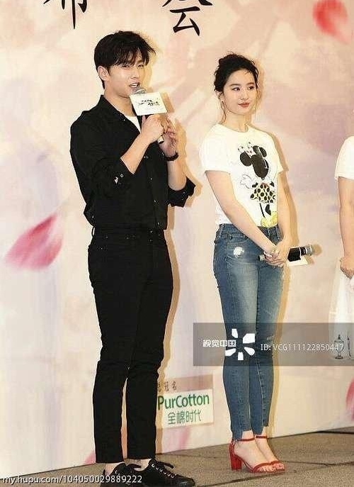 刘亦菲发布会胖到120斤?网友喊话求天仙减肥