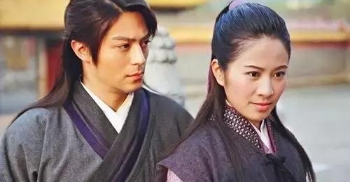 新人王一博捞到好角色,邓超佟大为却要跑龙套?贵圈还得靠背景!