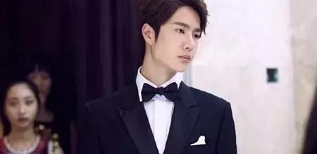 新人王一博捞到好角色,邓超佟大为却要跑龙套?贵圈还得靠背景!