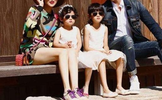 ŮӰ֡С֡һ𱻳ΪϷ