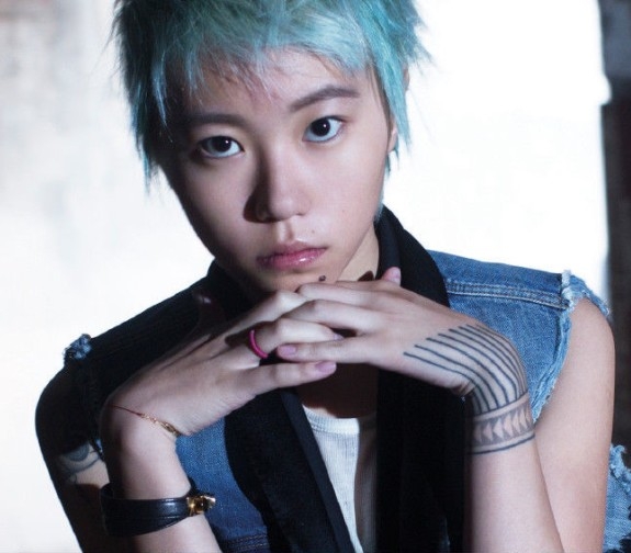 窦靖童七夕恋情公开 窦靖童神秘男友资料曝光