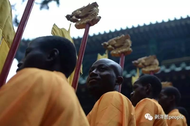 少林寺“武林大会”铁砂掌冠军:武术界需要打假