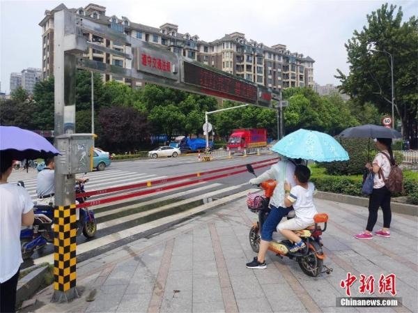 �人���Զ�����ϵͳ������ ＂�?�·����＂�ֳ��¿�