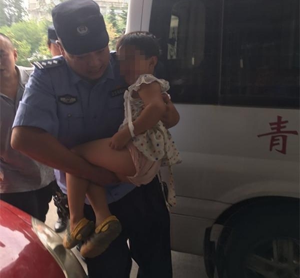 �ൺ�������ɳ���110�񾯾�������Ů��