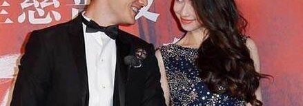 杨幂为灾区捐款60万,她的粉丝翻起旧账喊话赵丽颖