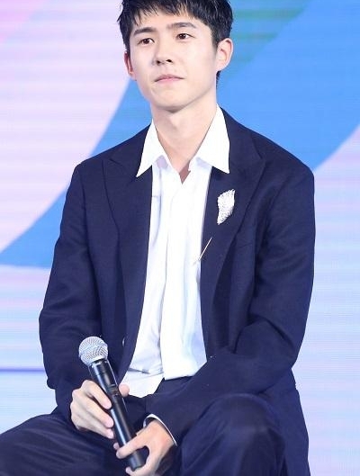 《今日影评》一岁特别节目周迅出席 刘昊然积极响应