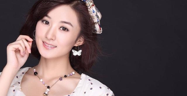 有理有据!福尔摩斯网友:佟丽娅有新欢,赵丽颖非单身?