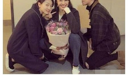 ܶINSع⣬񼾸ͯ˼ЦǾˣ