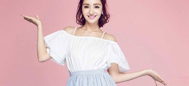 11岁前往北京求学,跳舞后被导演赏识演琼瑶剧,比迪丽热巴漂亮