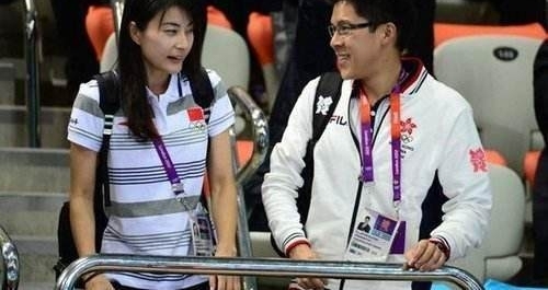 郭晶晶为啥让霍启刚死心塌地?除了冠军身份还有救命之恩