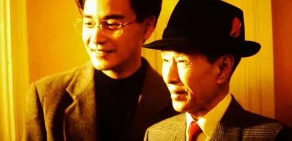 “香港黄金时段,最大阵容电影!群星荟萃,十大天王都在!”