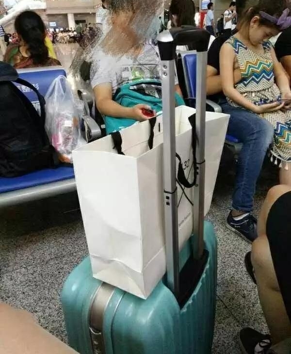 �Ͼ���վ�������Ůͯ���ӱ�ץ ��ΪŮͯ�׸��