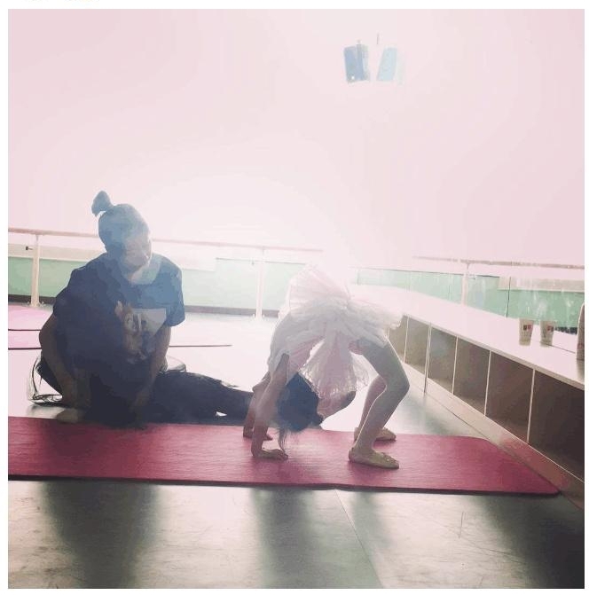 李小璐:甜馨已有主见 穿搭、课程自己挑