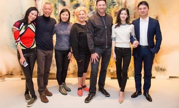 人生赢家奶茶妹妹:与其做“王的女人”,不如做女王大人!