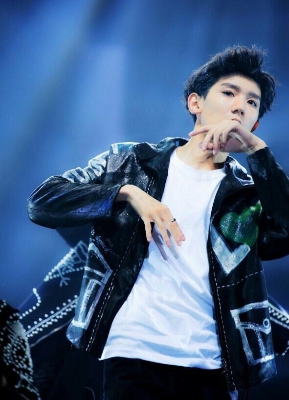 演艺圈风起云涌,新晋男神层出不穷!不仅颜值高演技好人气很棒棒