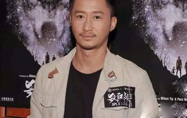 ӰȦмʧսǣֻзСճƿ