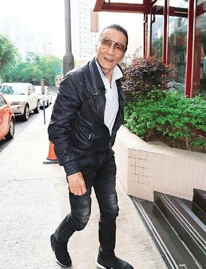 什么叫不老?81岁的谢贤,70岁的郑少秋,56岁的刘德华