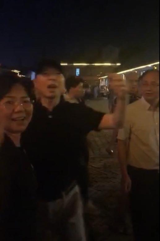 冯小刚大导演来瓷都景德镇采风啰