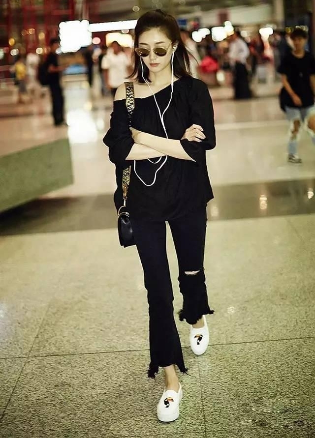 ¾罫CPǲرᴩŮ񶼺ͽϷȥ