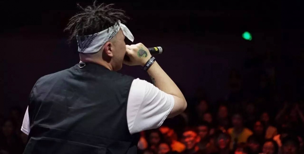 在艾福杰尼PK掉了蛋堡之后,我第一时间问了他这些问题