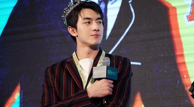 林更新首回应吻完赵丽颖就跑:毕竟当众接吻我紧张