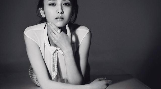 有理有据!福尔摩斯网友:佟丽娅有新欢,赵丽颖非单身?