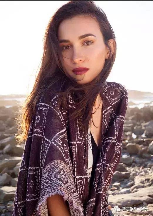 ս2Ů¬Ϊ⾩ˣѪò⳰Ц