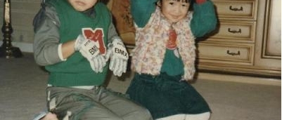 陈冠希童年照像小萝莉,谢霆锋小时候的女装照更美!