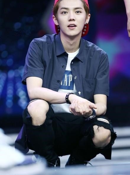 12位明星戴反帽子造型,谁更有潮气十足?