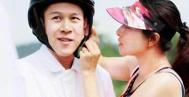 郭晶晶为啥让霍启刚死心塌地?除了冠军身份还有救命之恩