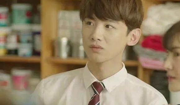 ⻷ʧЧ, ⼸ϣŮжһ!