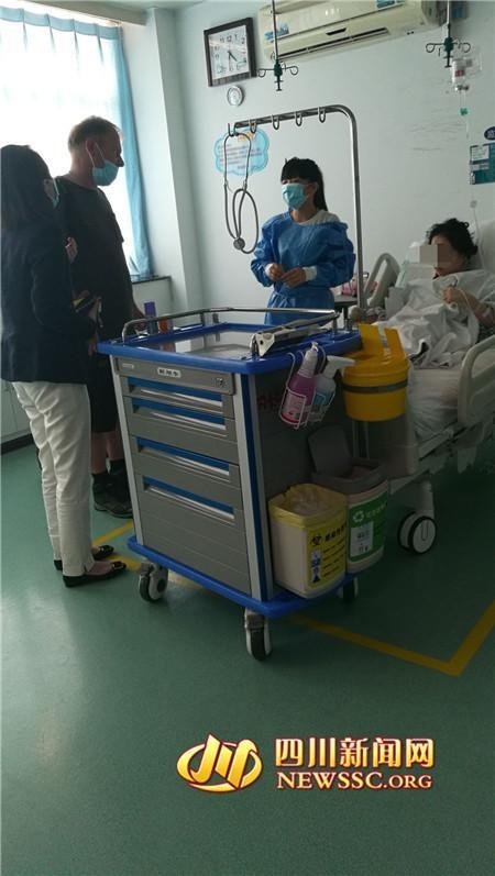 �ɶ�Ů�ӵ��뽭�� ������ˮ������˶���(ͼ)