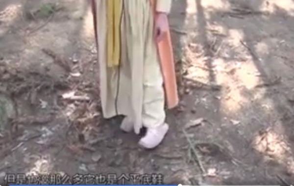 身高169的热巴自曝被导演锛傁悠?紓:我每次都很受伤