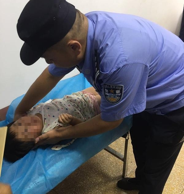 �ൺ�������ɳ���110�񾯾�������Ů��