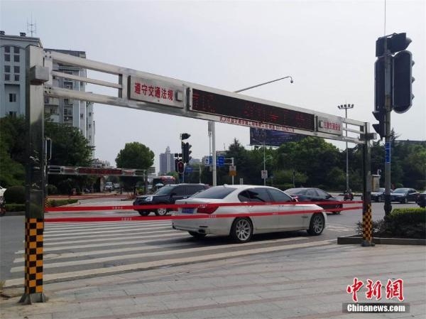 �人���Զ�����ϵͳ������ ＂�?�·����＂�ֳ��¿�